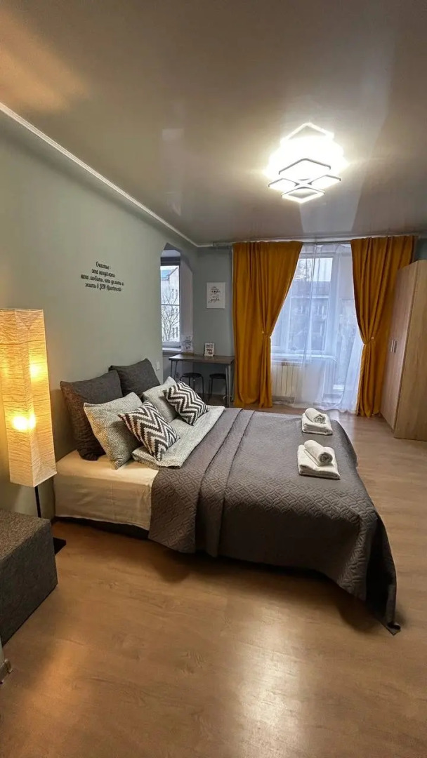 Апартаменты J&N Apartments Трёхместная студия с балконом в центре города Московский 16