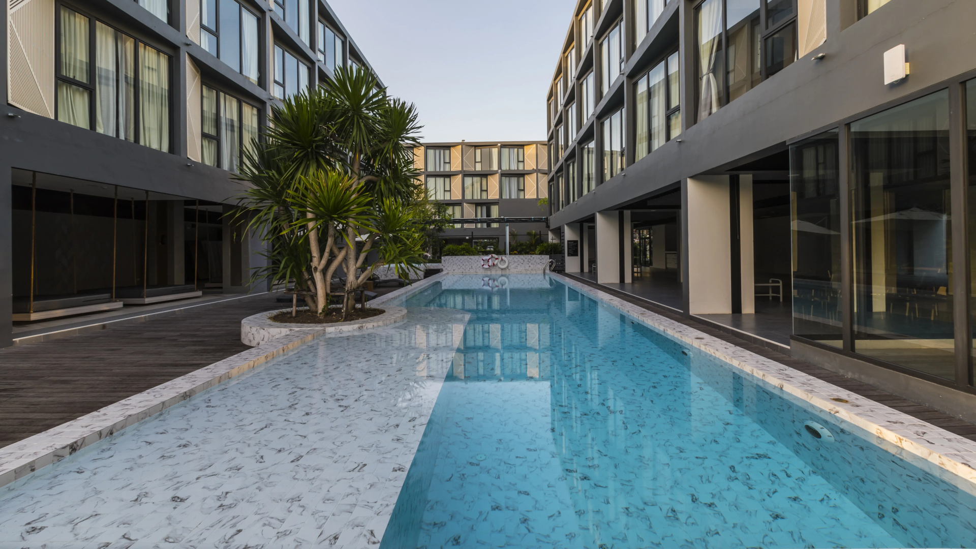 Отель Canalis Suvarnabhumi Airport Hotel