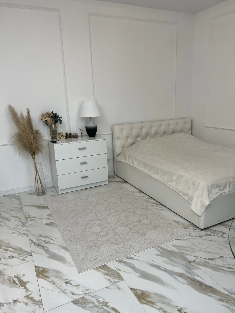 S Basseynom ZHK Metropol Apartments