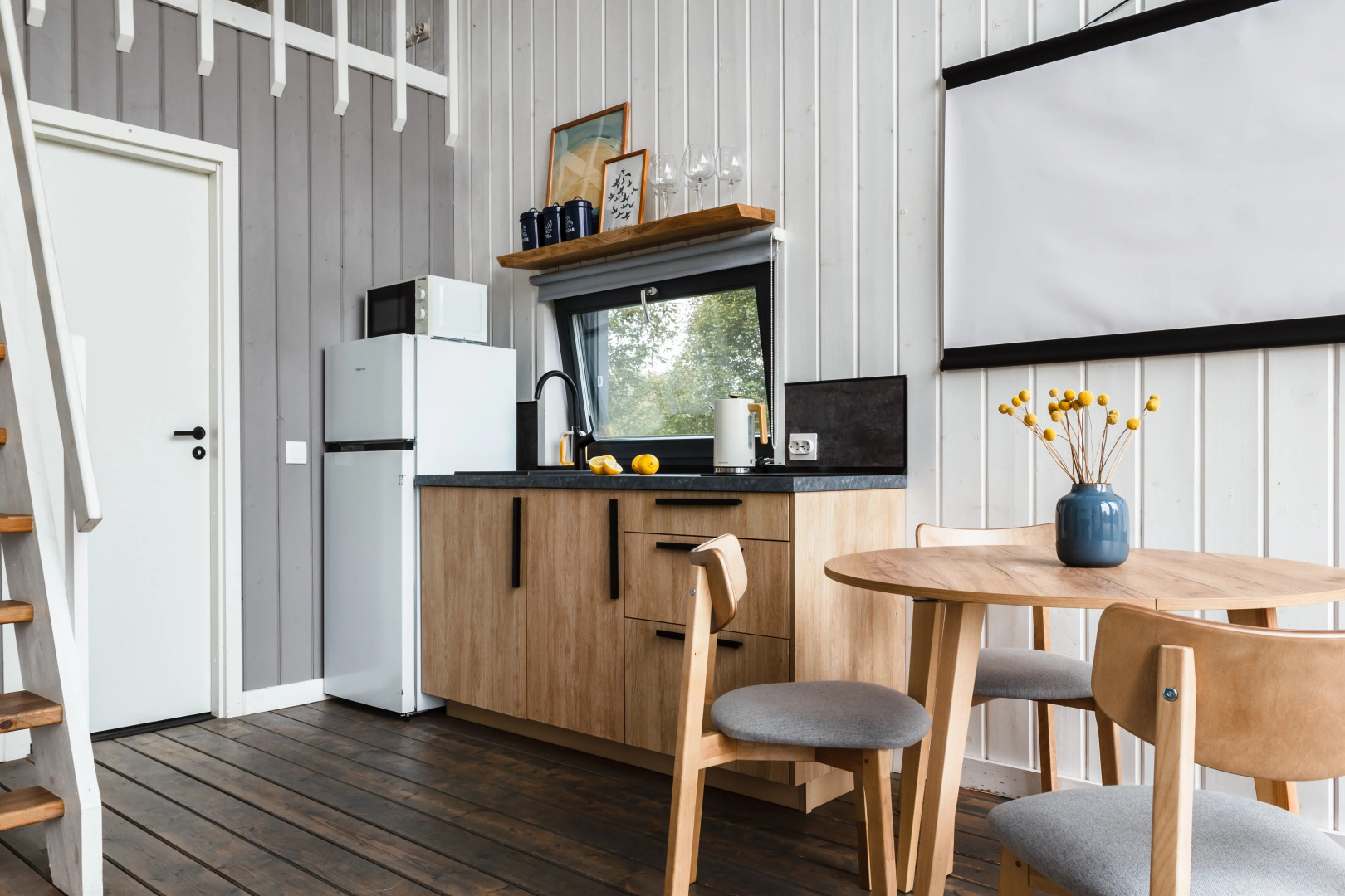 Частный Дом с Панорамными Окнами от Sheluha House