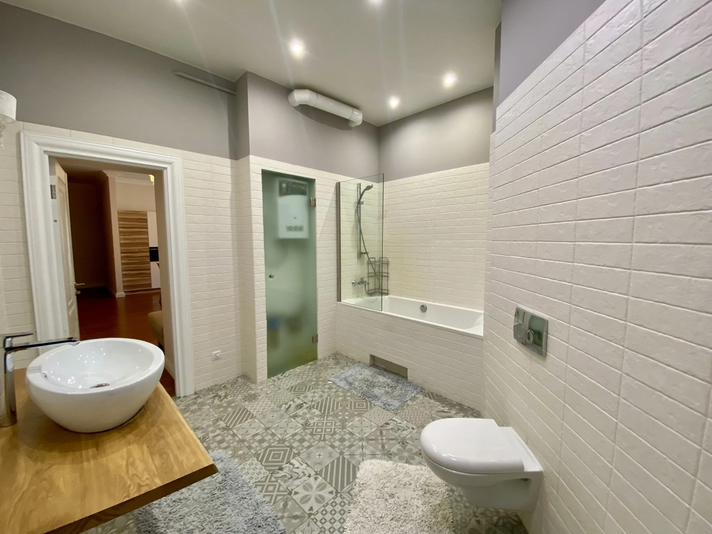 Апартаменты White House на Большой Морской Улице 11