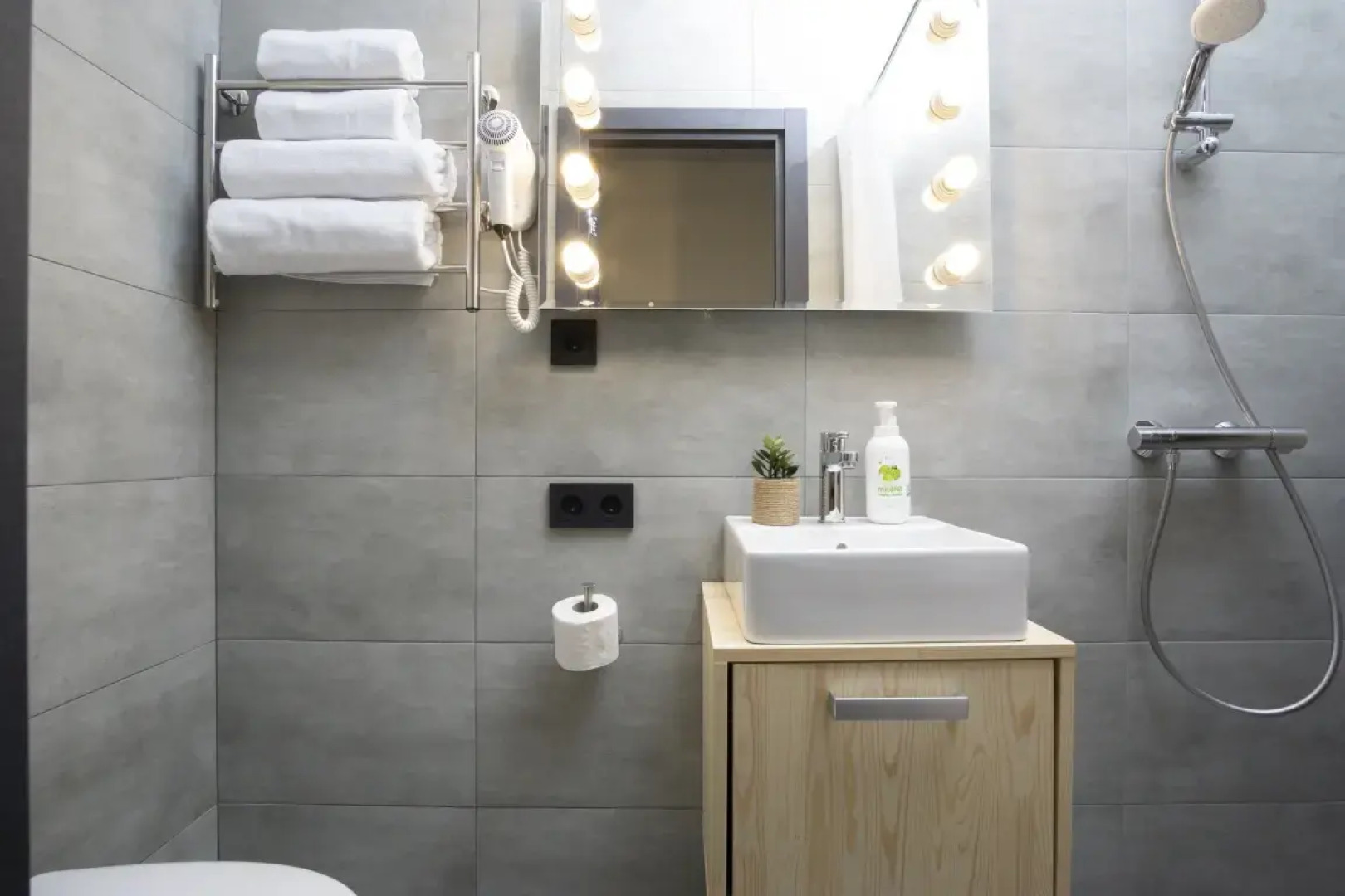 Апартаменты 3 GoldenRing, Суркова 20/6