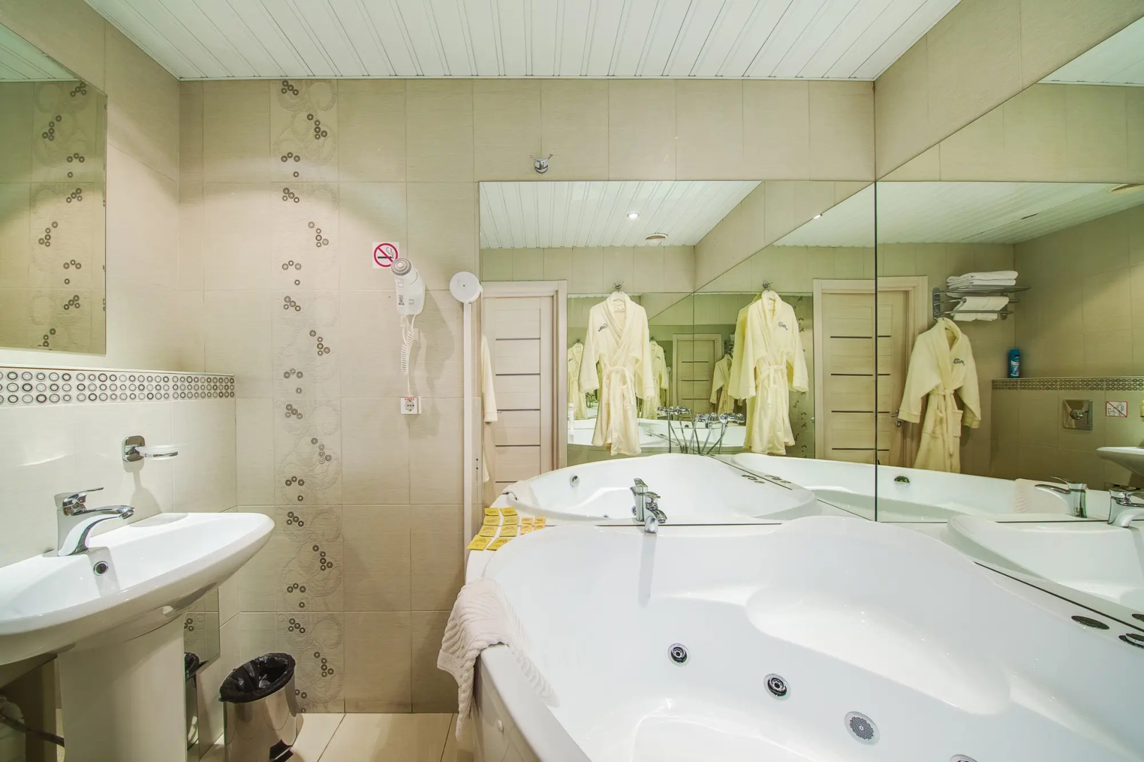 Отель Гипноз на Цветном