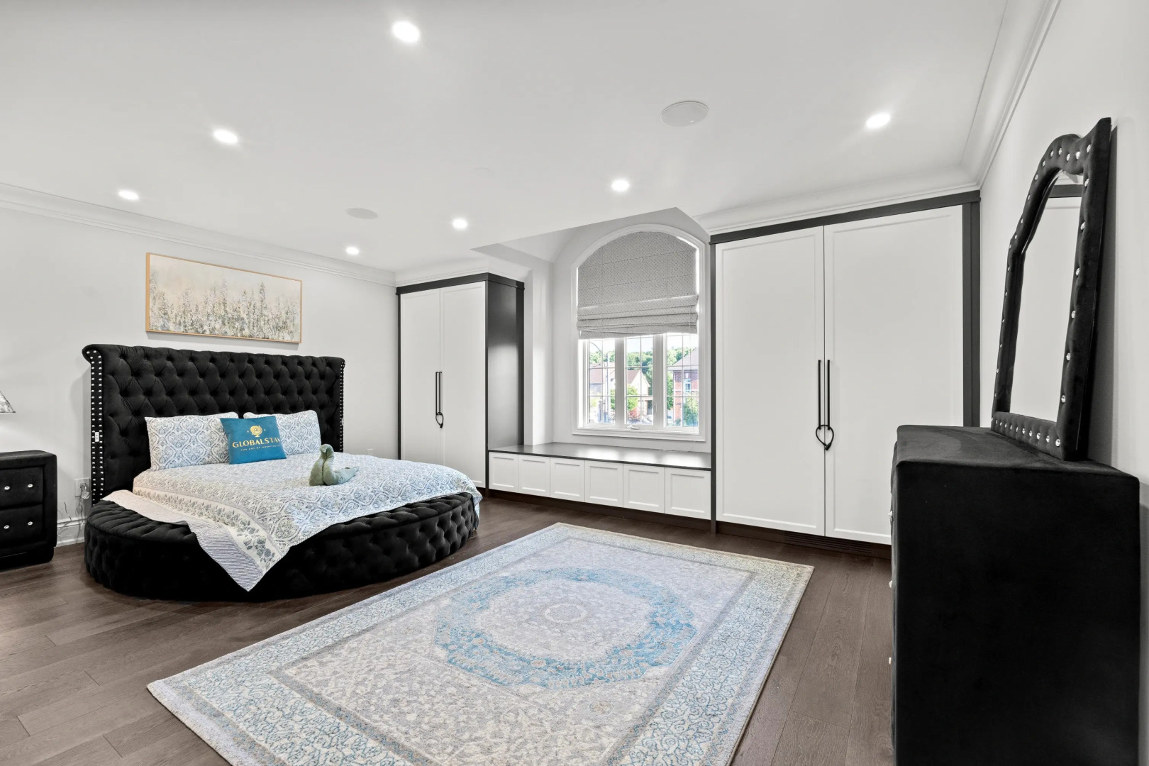 Частный дом Globalstay Luxury 4-Bedroom near Wonderland near Wonderland with Free Parking