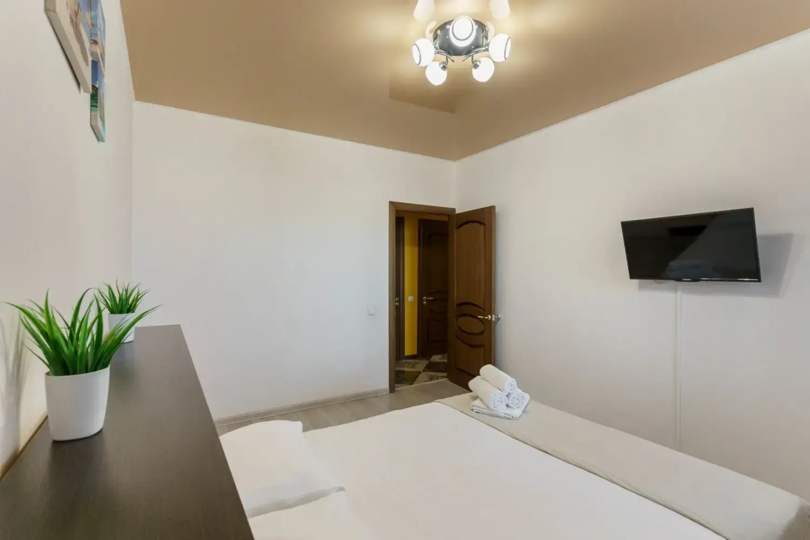 Апартаменты с двумя спальнями в центре Тюмени