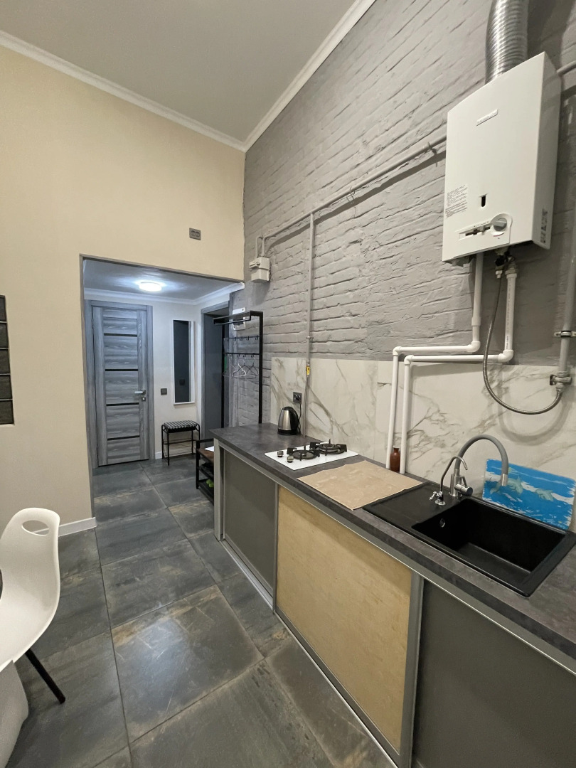 Квартира Двухкомнатная на площади Революции