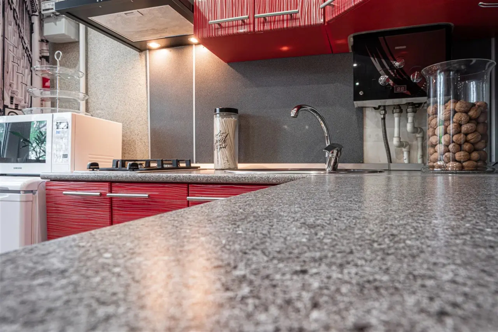 Квартира Red Bus Apartment na Mira