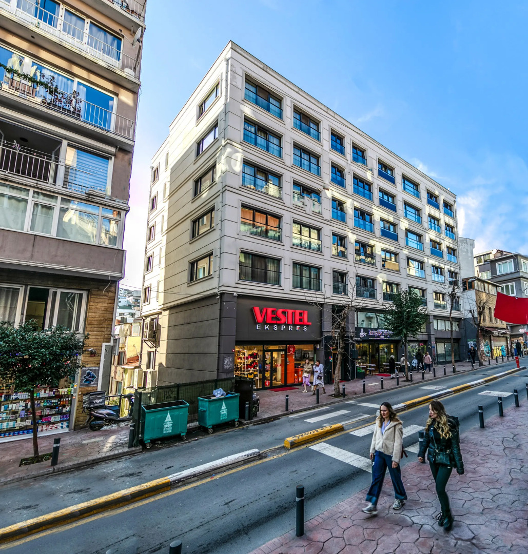 Отель Roys Hotel & Suites