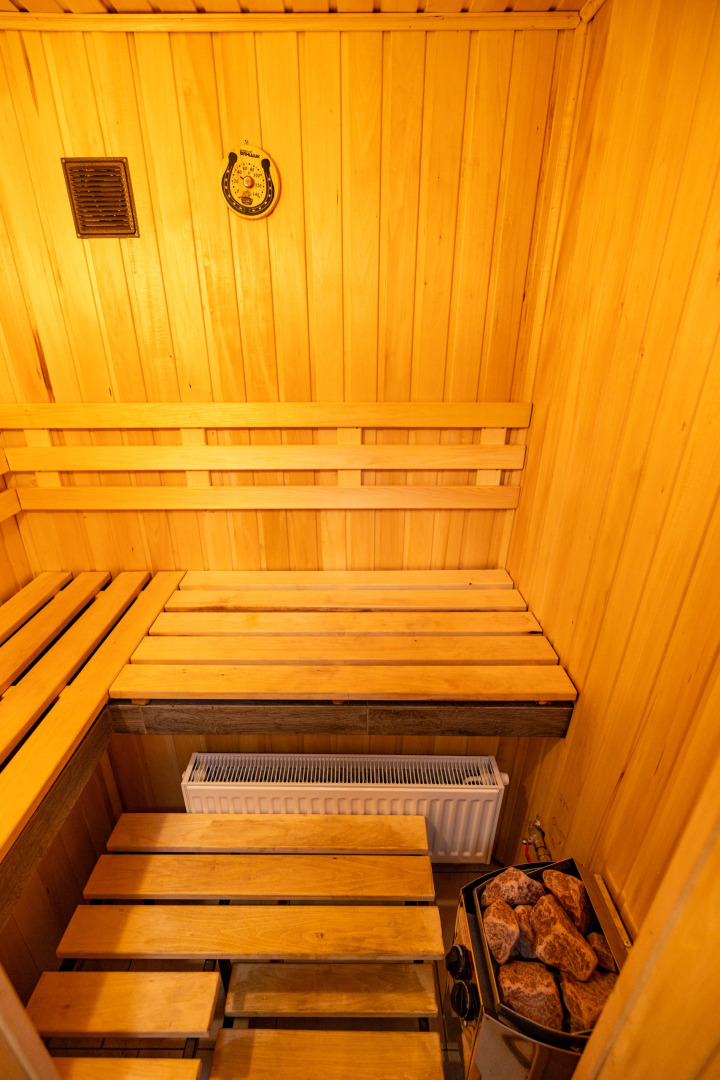 Двухуровневая квартира с сауной Мерлин Монро