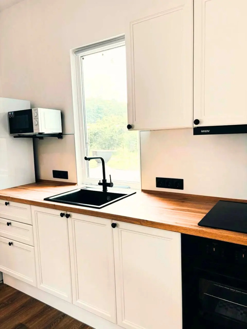 Частный дом с бассейном и баней