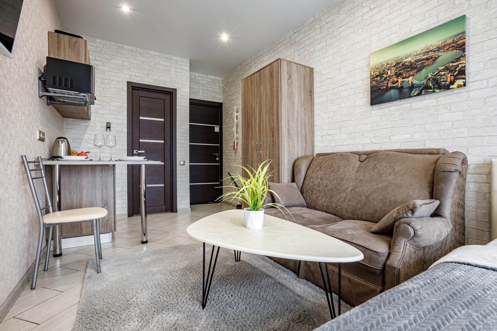 Апартаменты Студия с Видом на Центр Города