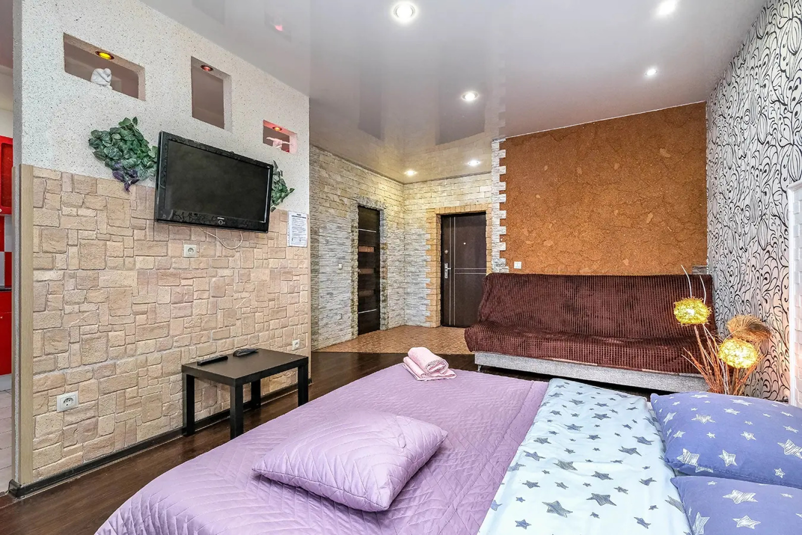 Квартира рядом с Мнтк им. Федорова и Ск Заря