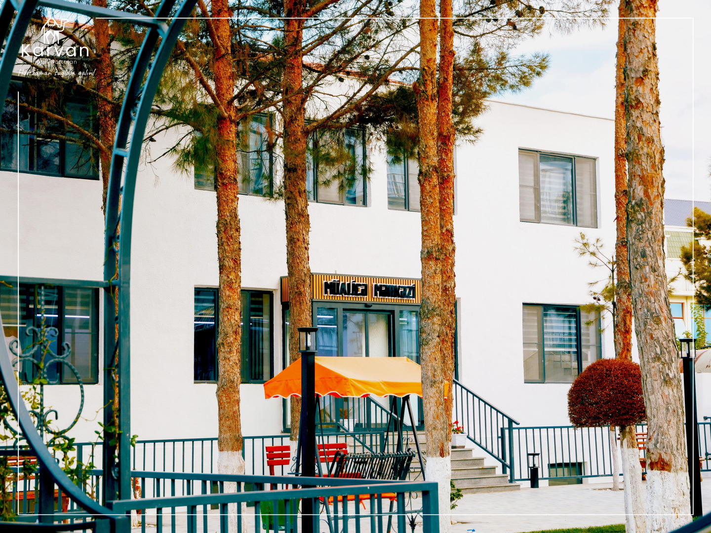 Отель Karvan Hotel Sanatorium Naftalan