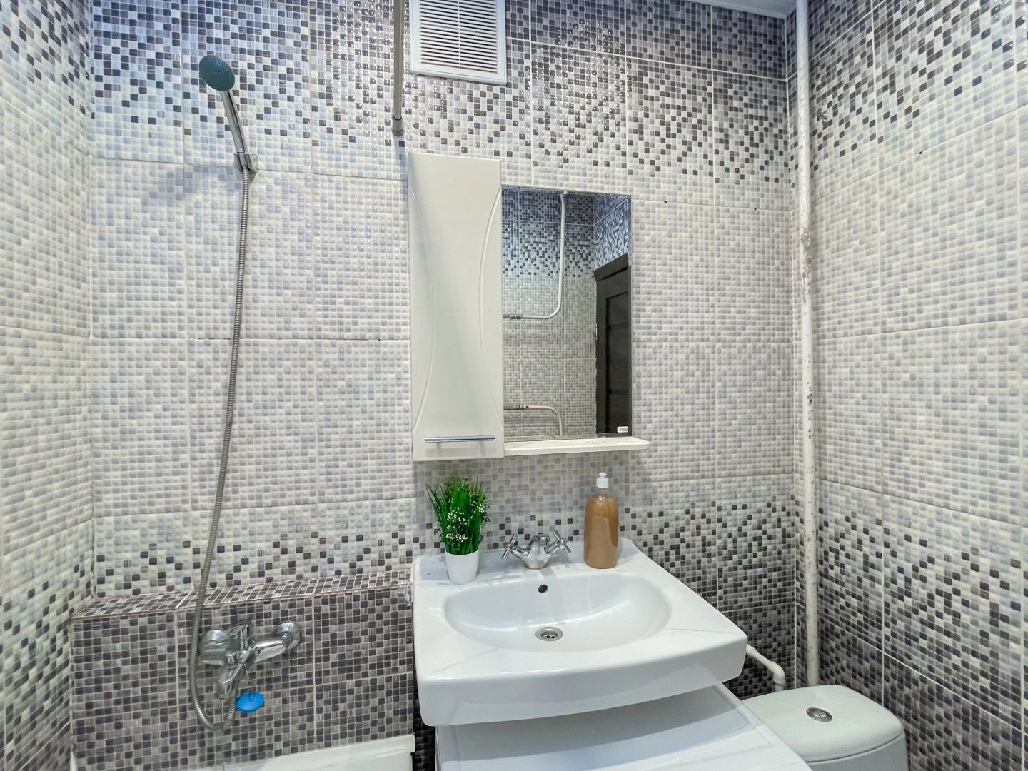 Апартаменты 3-к. квартира, 55 м², 4/5 эт.