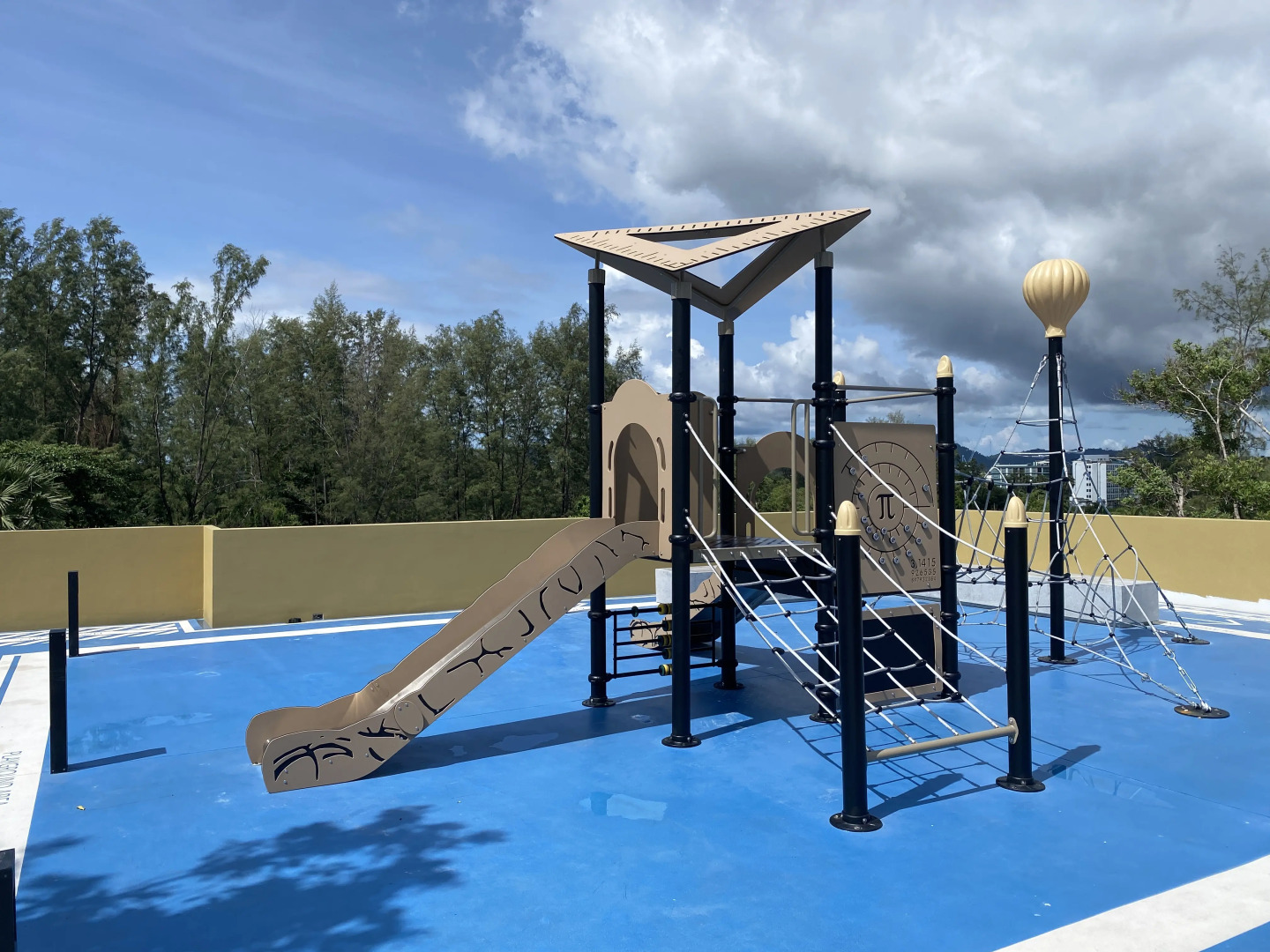 Апартаменты 2-комнатные с бассейном у пляжа Bang Tao LBS-1508