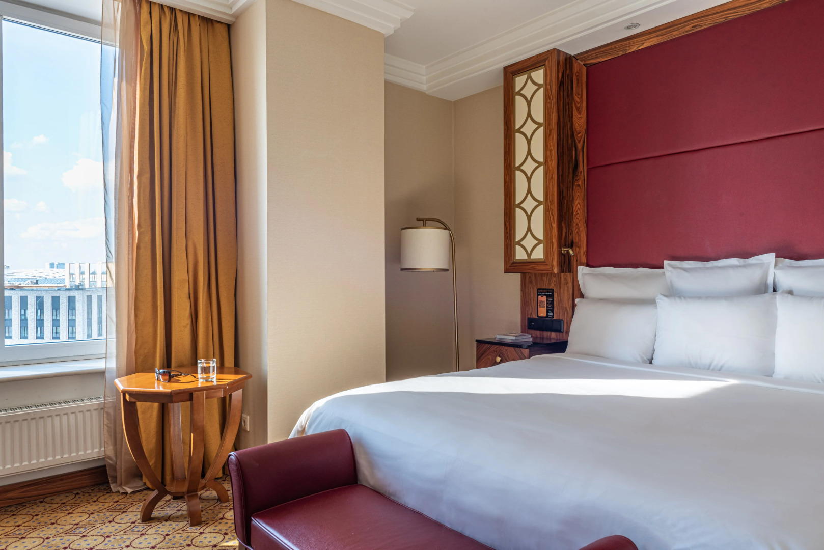 Отель МонАрх Москва (ранее Ренессанс Монарх)