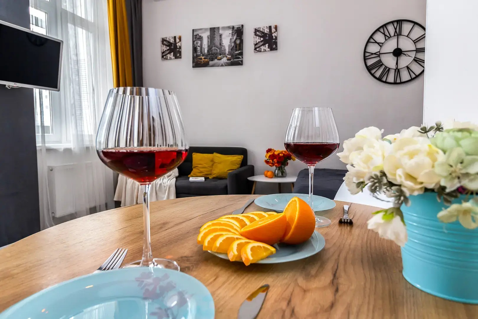 Апартаменты LYME на Конгрессной ВКК Экспоград Юг