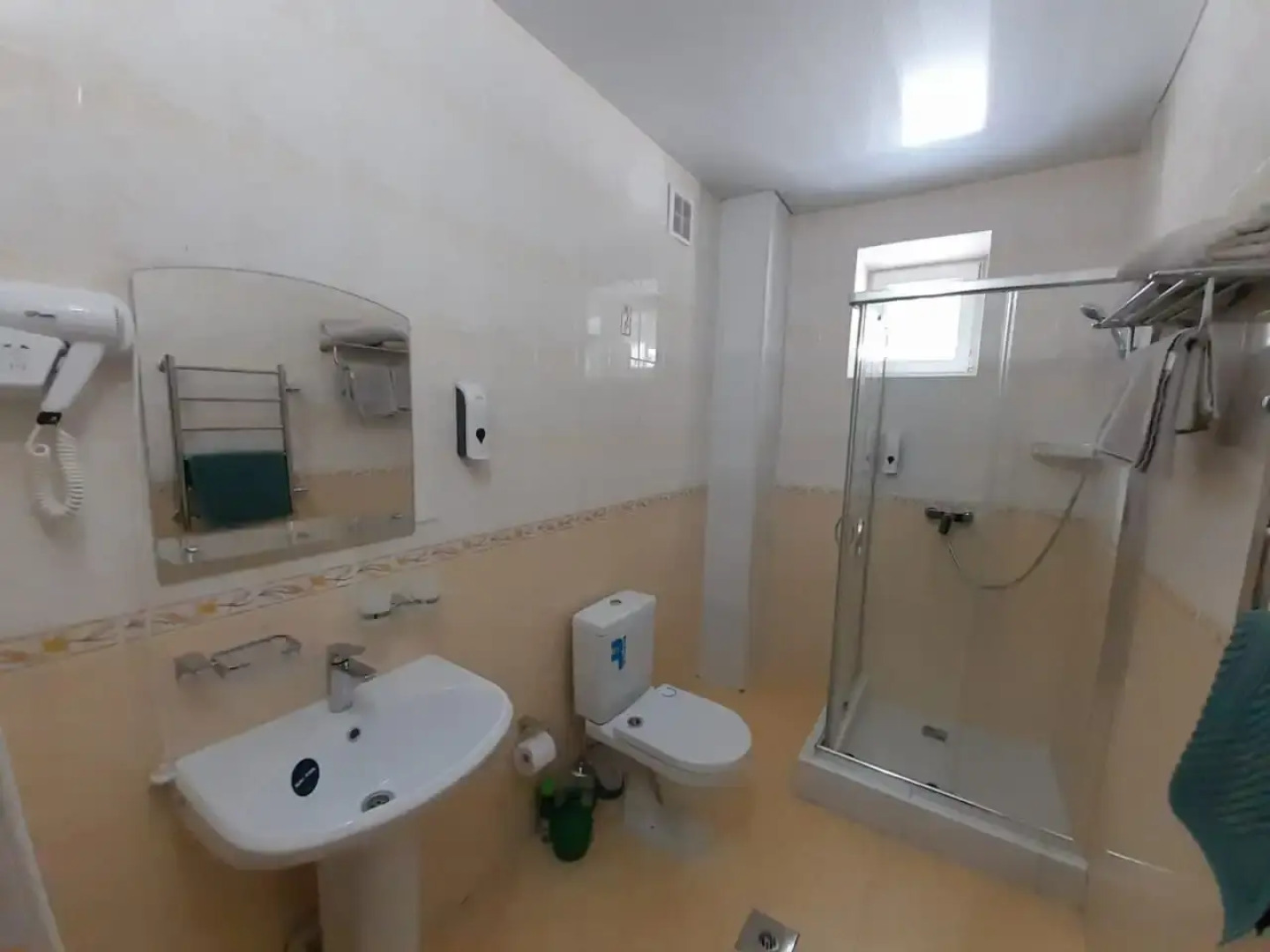 Отель Вираж