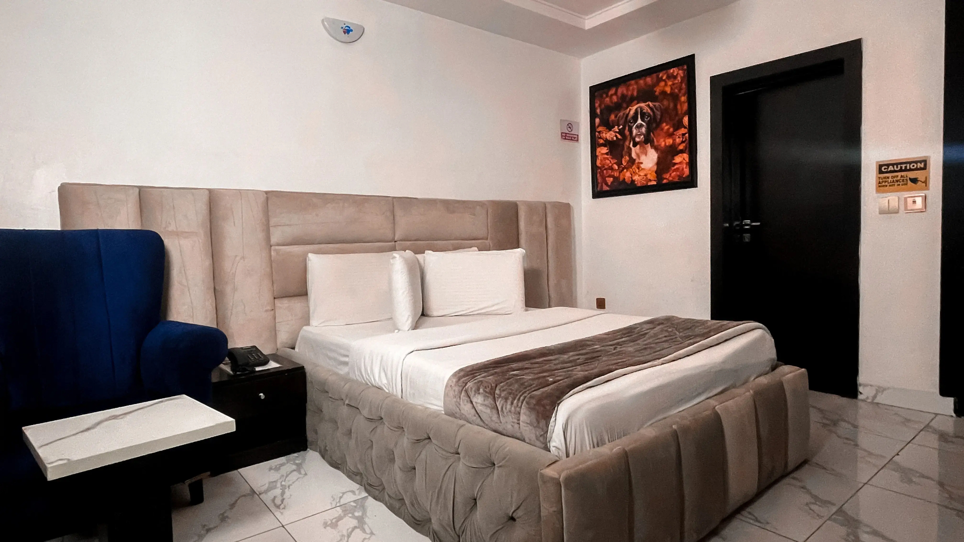 Отель 247 Luxury Hotel