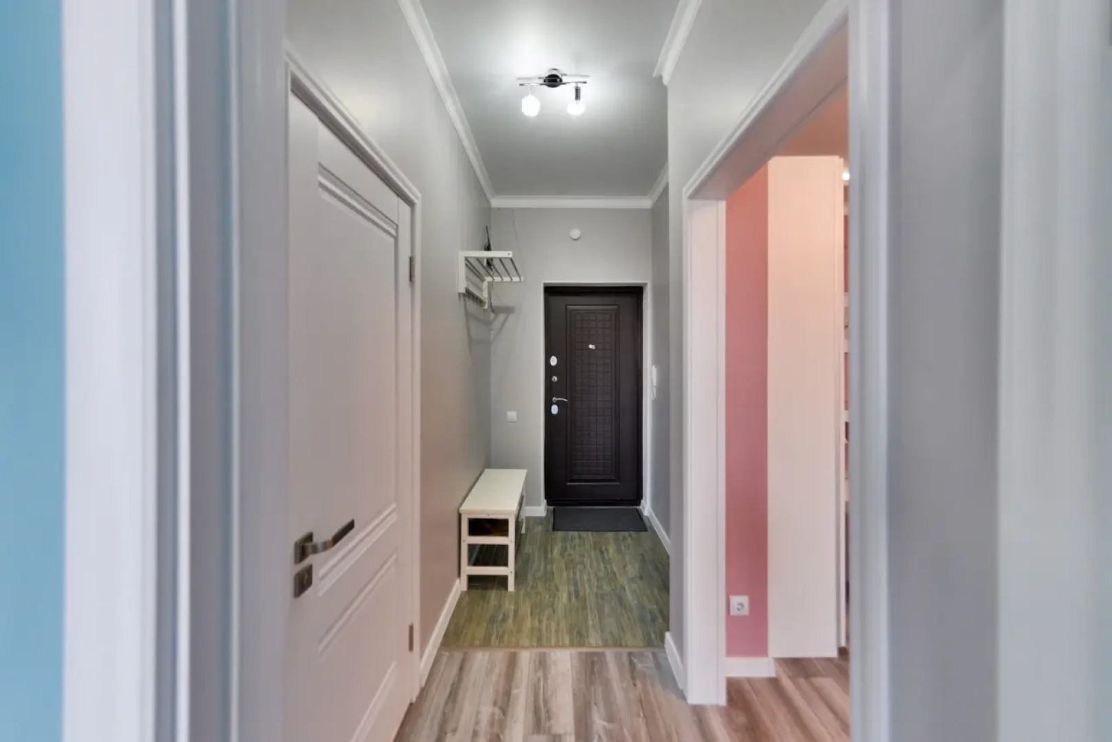 Апартаменты в центре Астаны с видом из окна