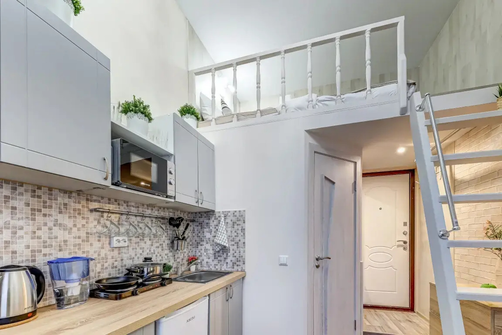 Апартаменты Евростудия 4 на Нарвской (НАР4)