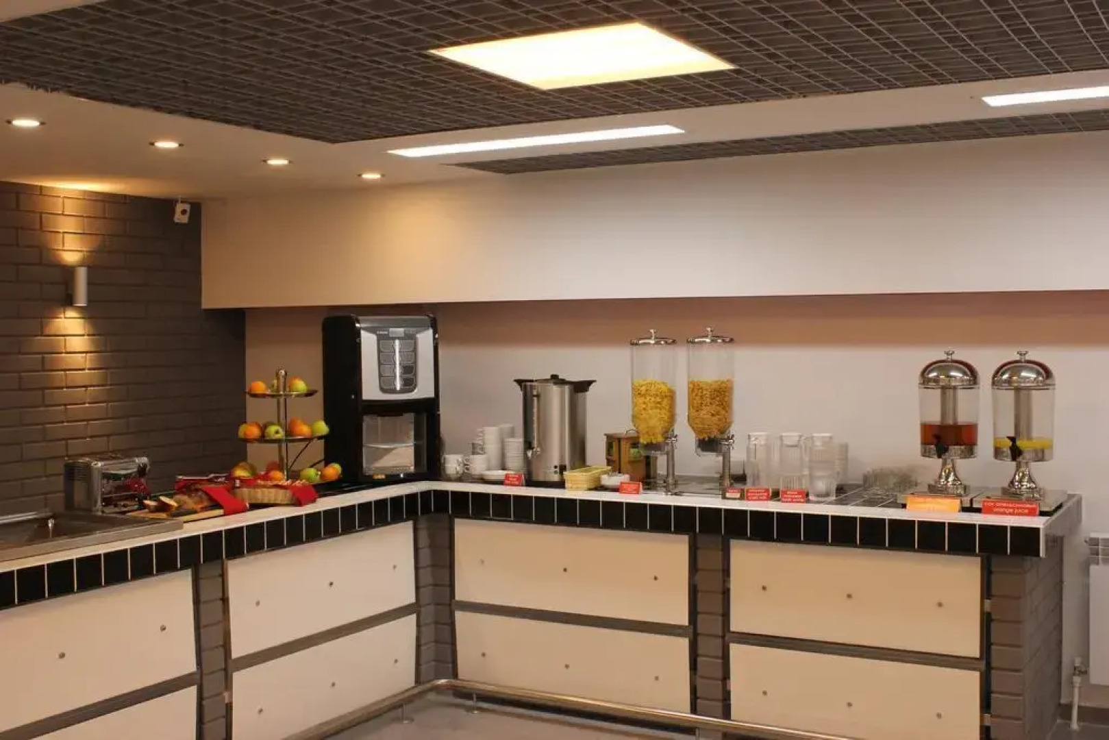 Отель Чисто