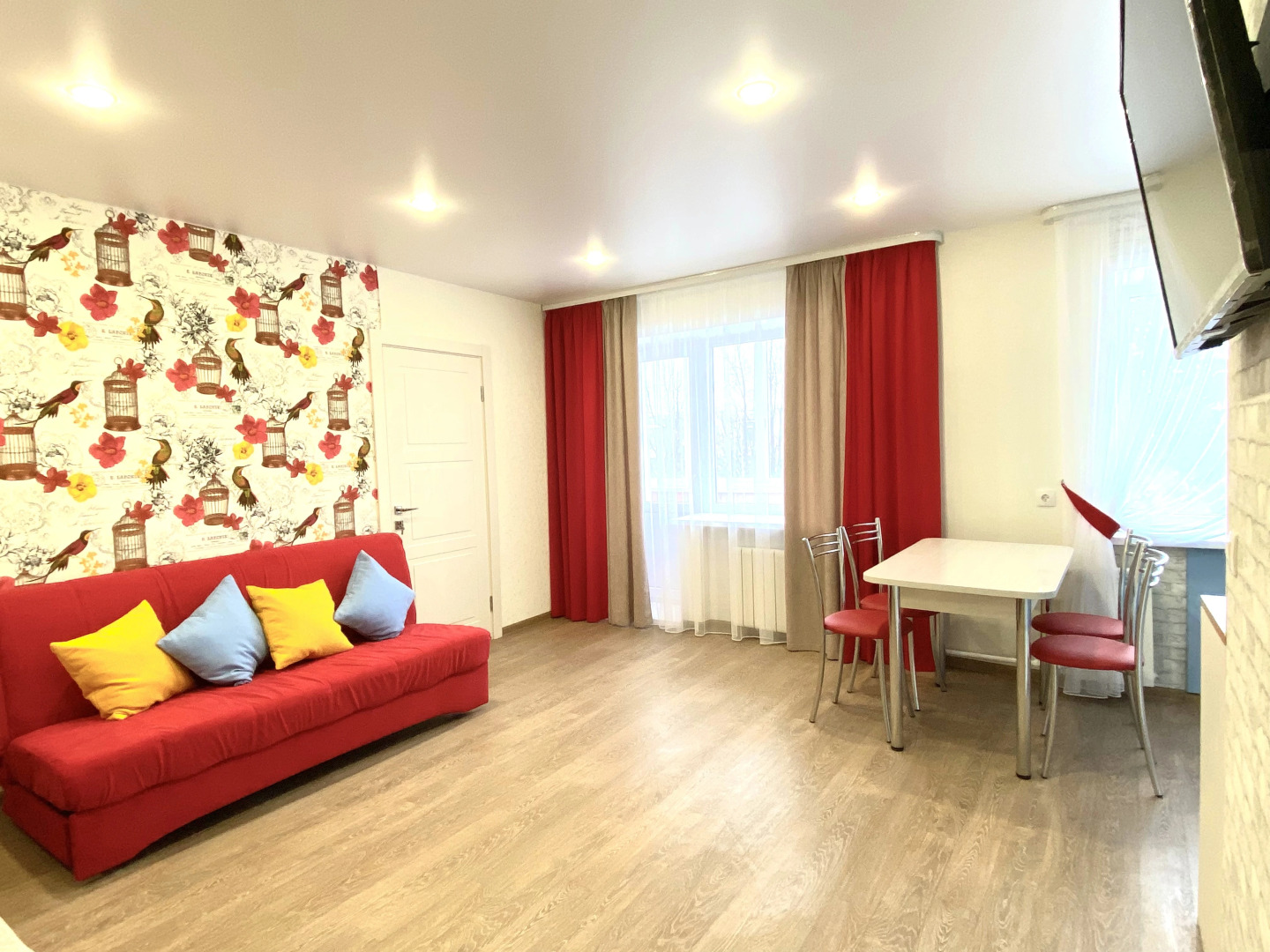 Апартаменты 2 комнатная квартира в центре города  у набережной