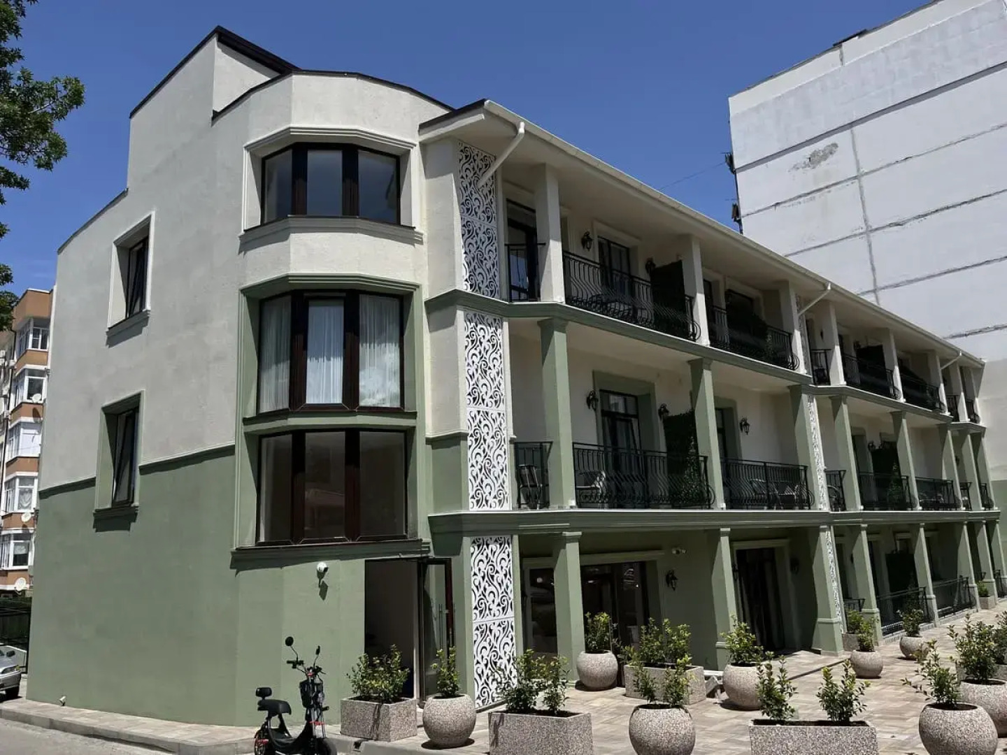 Отель CHATEAULIE