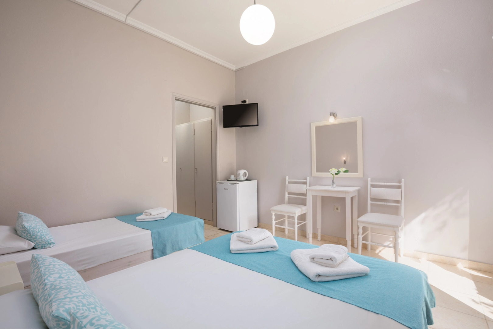 Отель Bella Vista Beach Hotel And Studios- Corfu Benitses