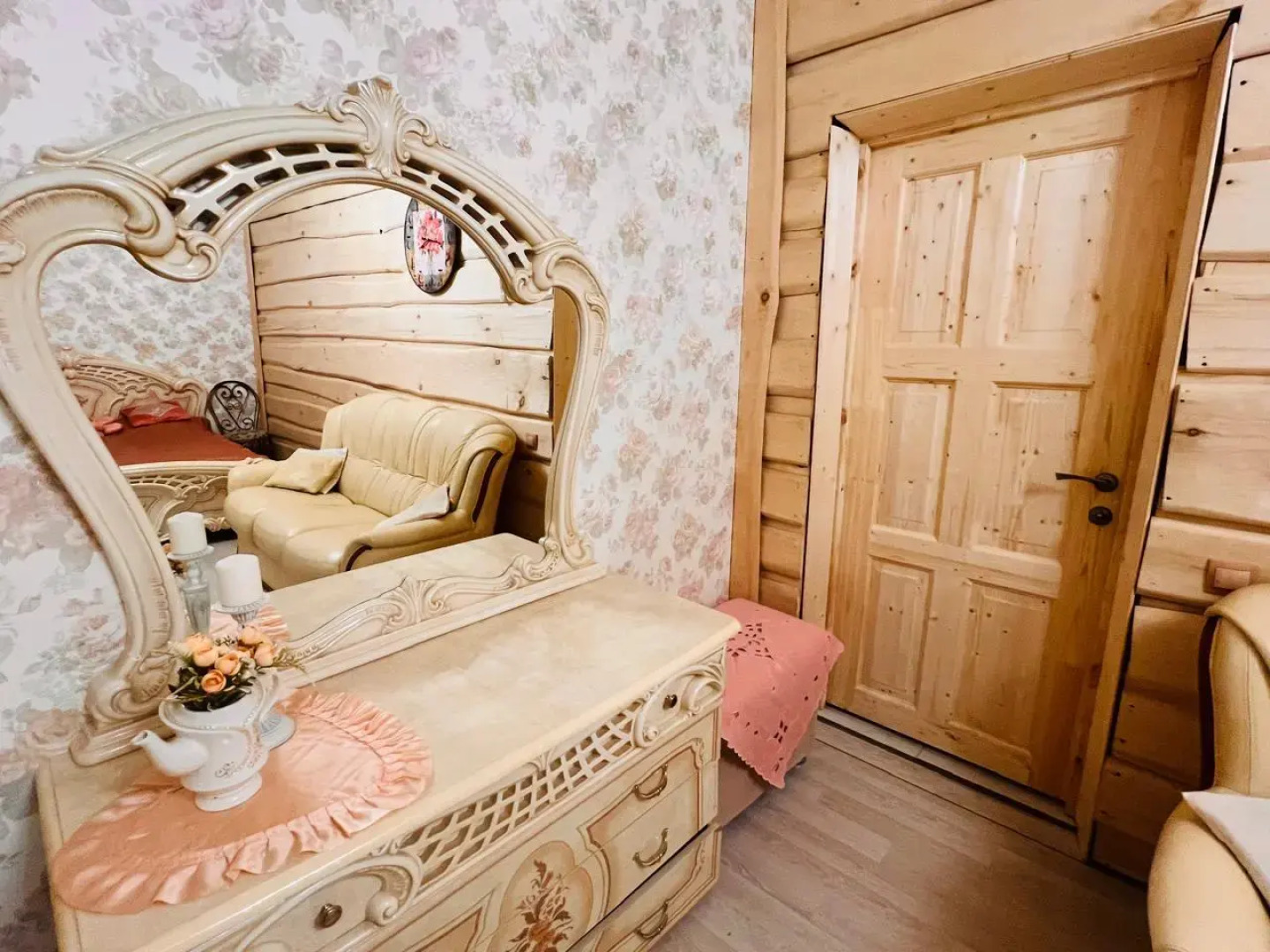 Частный дом с баней