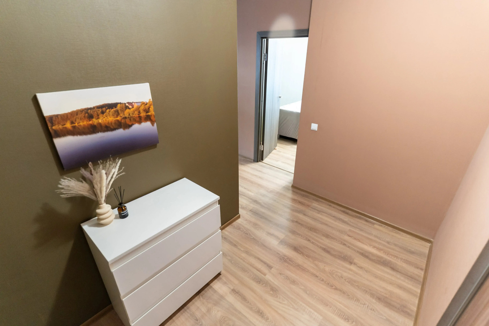 Апартаменты Stepanenkov Двухкомнатные с балконом на Колмогорова 73/4