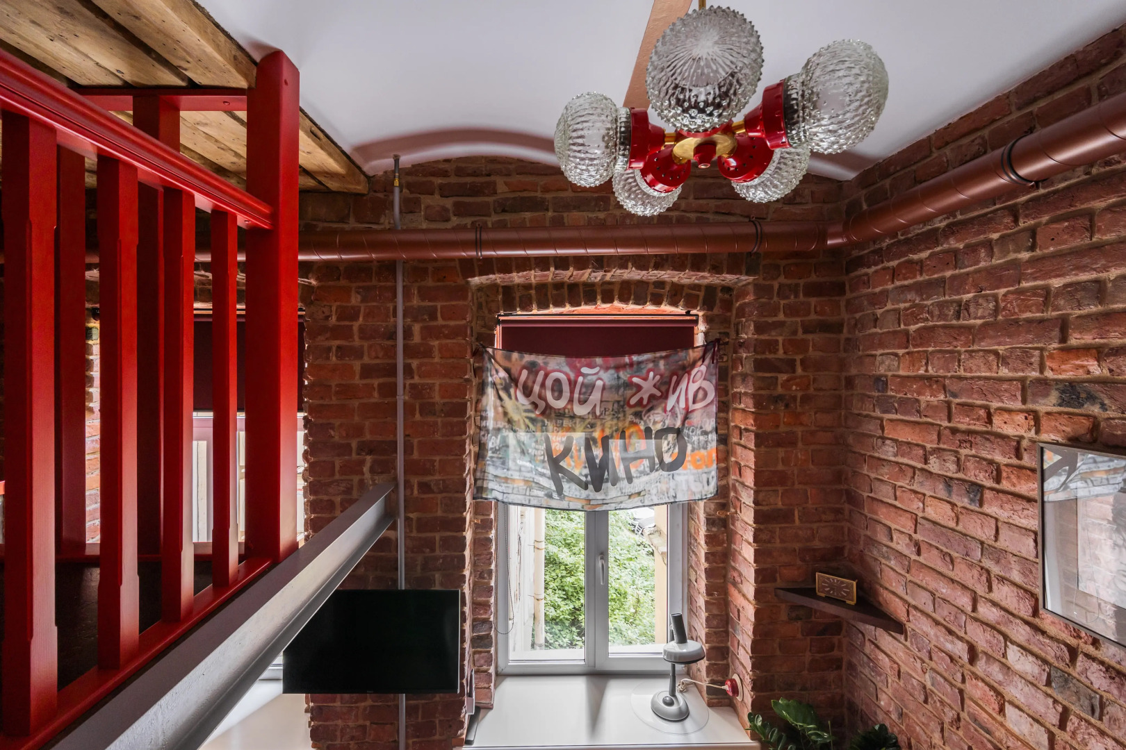 Квартира- студия Цой с дизайнерским ремонтом BookingSpb Музыкальная Шкатулка