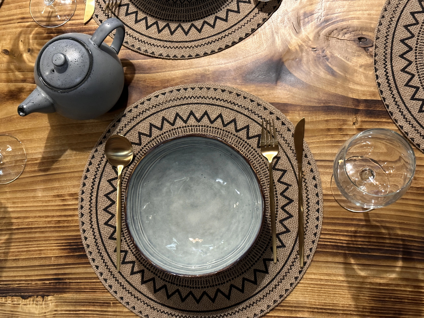 Частный дом гнѣздо с камином и двумя спальнями