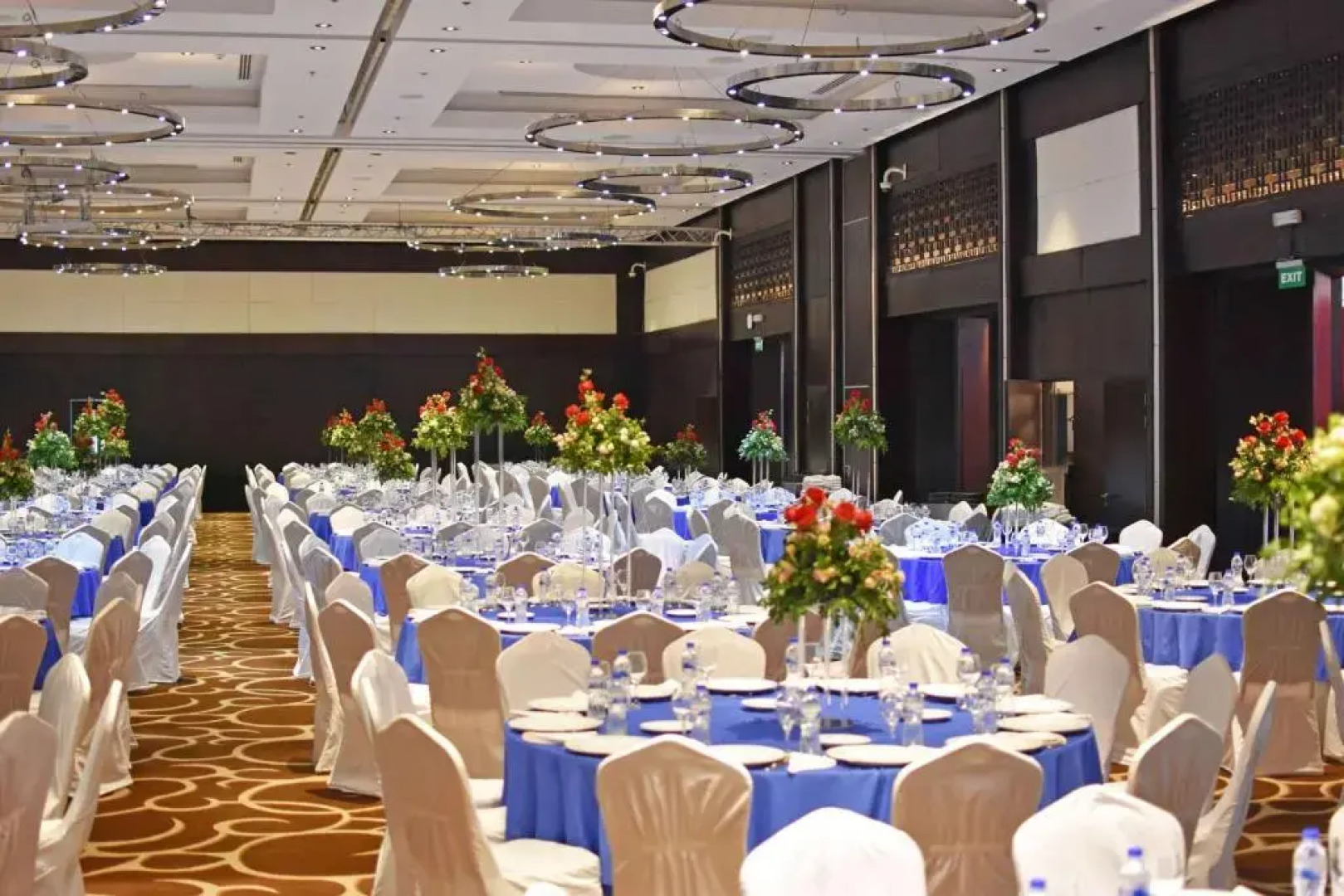 Отель Radisson Blu Chattogram Bay View