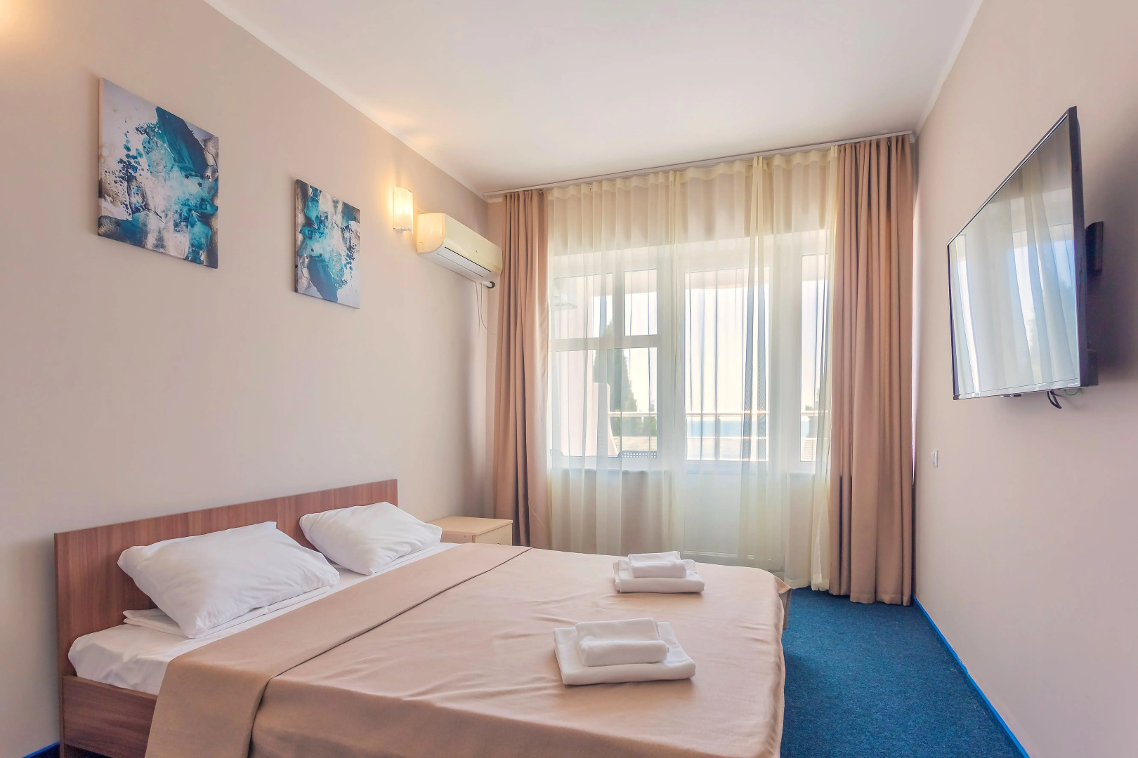 Гостиница Кастрополь