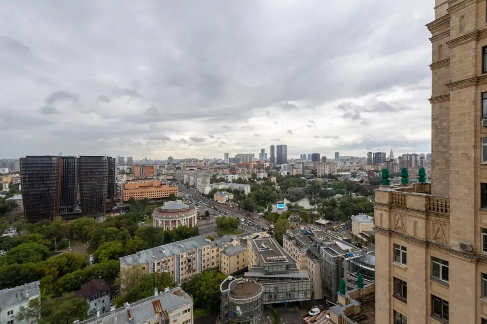 Апартаменты Люкс с Балконом и Видом на Москва-Сити