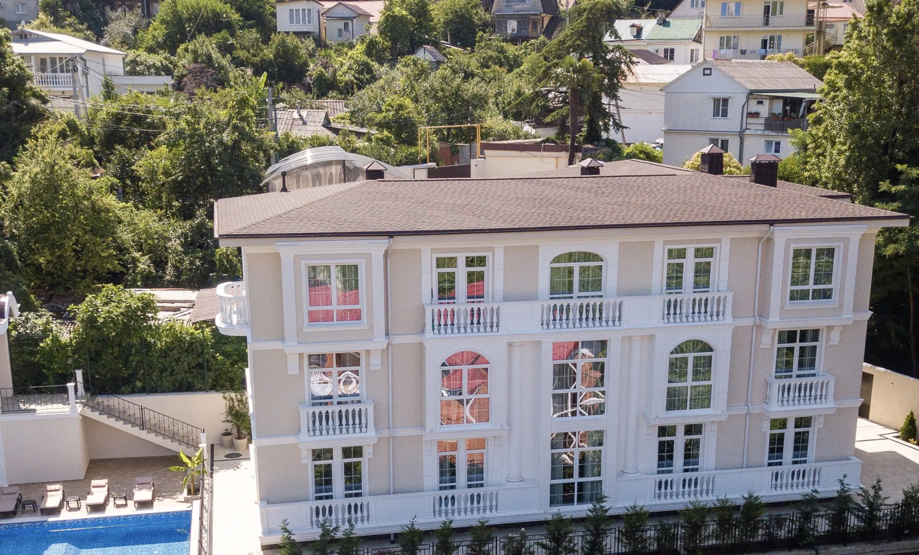 Гостевой дом The White Residence