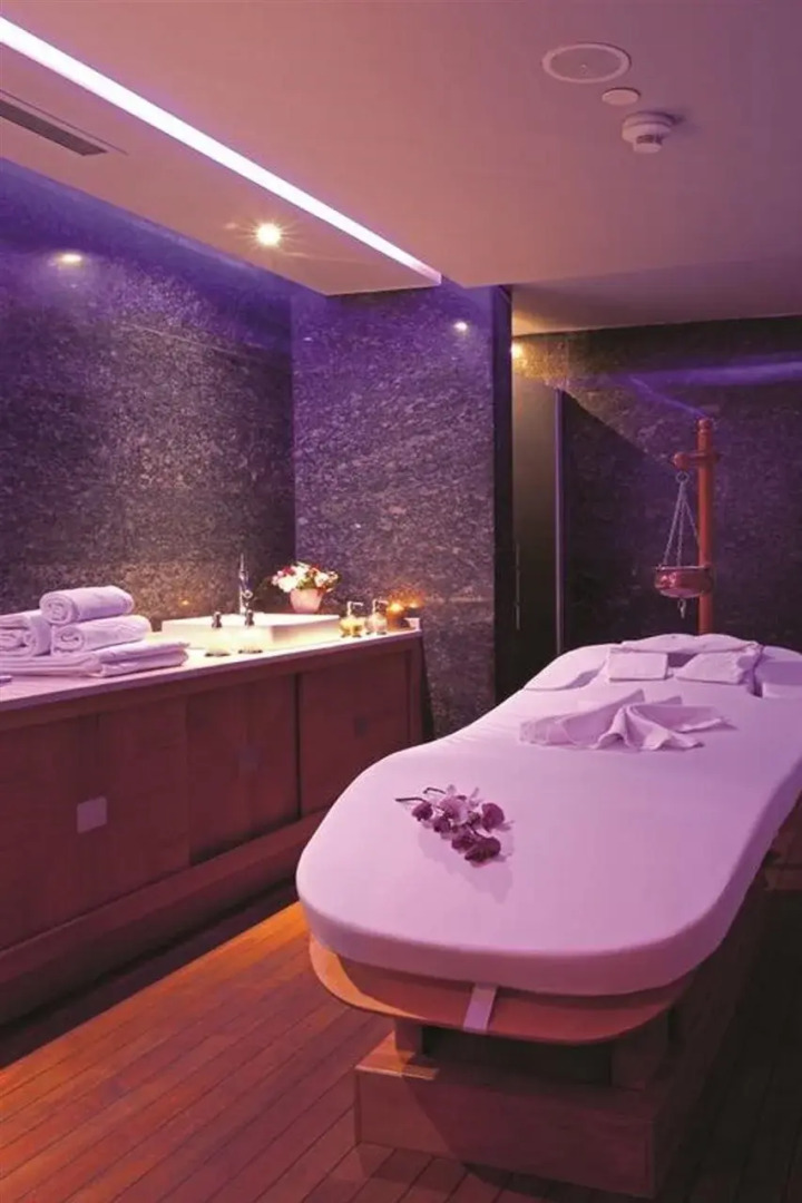 Crowne Plaza Hotel Istanbul - Asia, an IHG Hotel