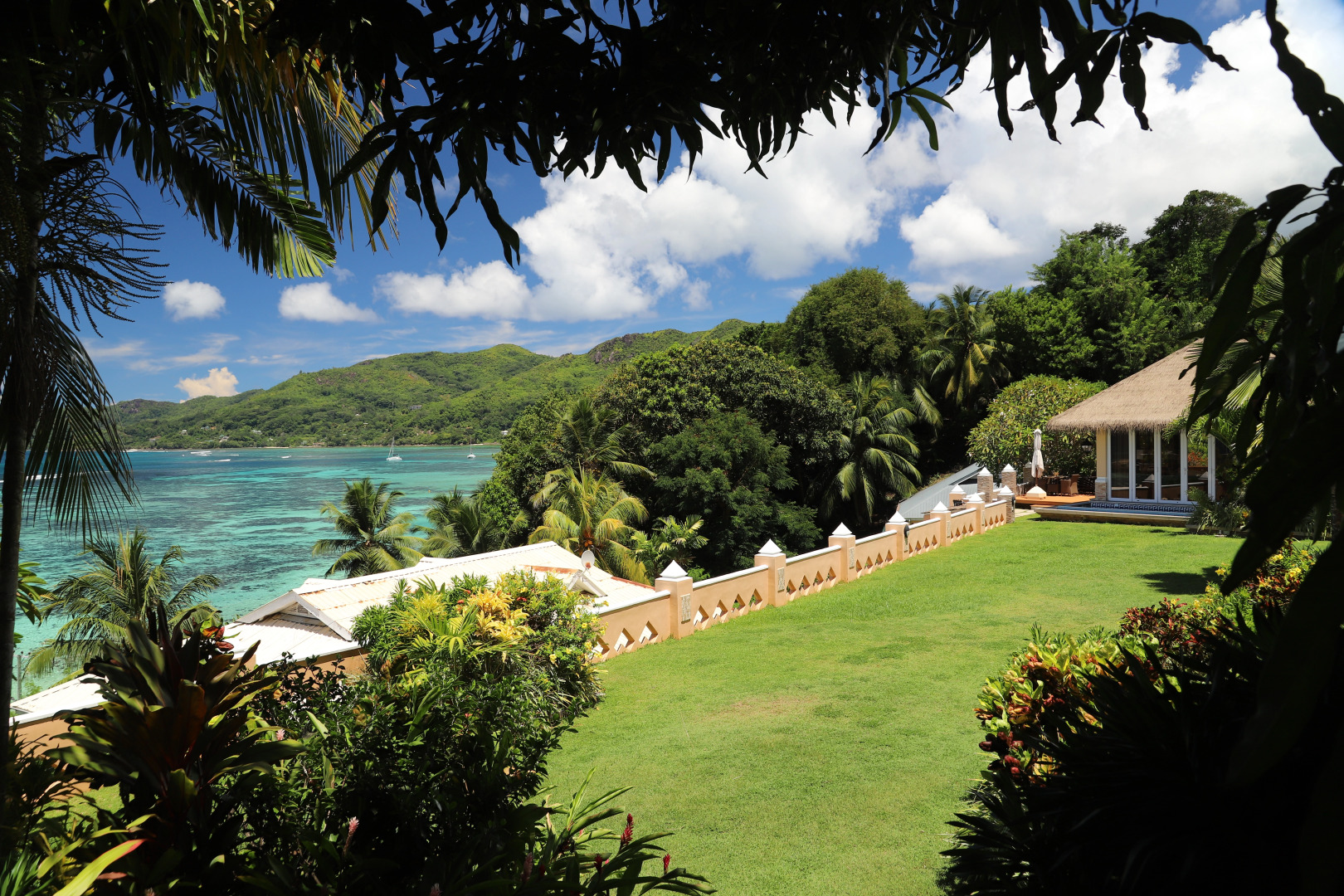 Апартаменты Au Fond De Mer View