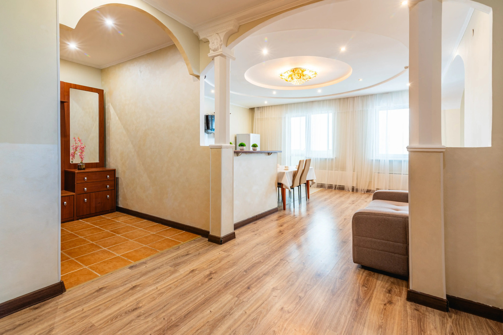 Апартаменты Просторные 3-х комнатные в стиле минимализм