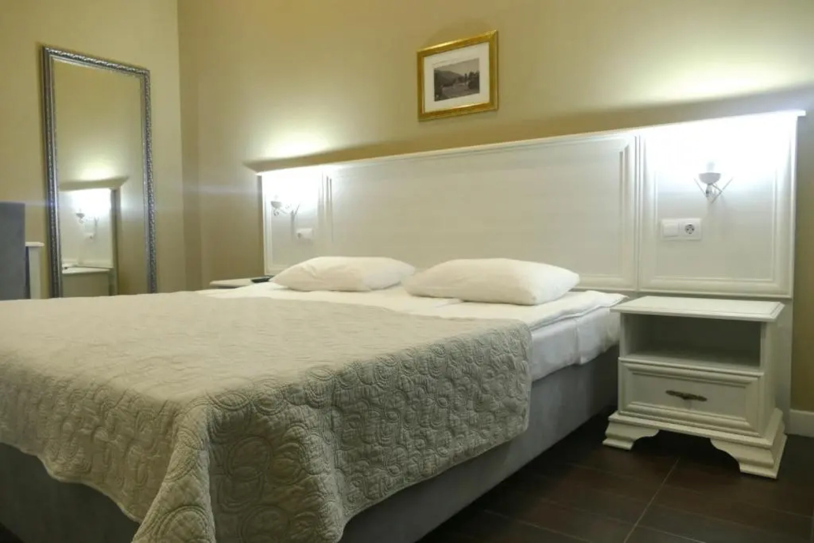 Отель Абаата