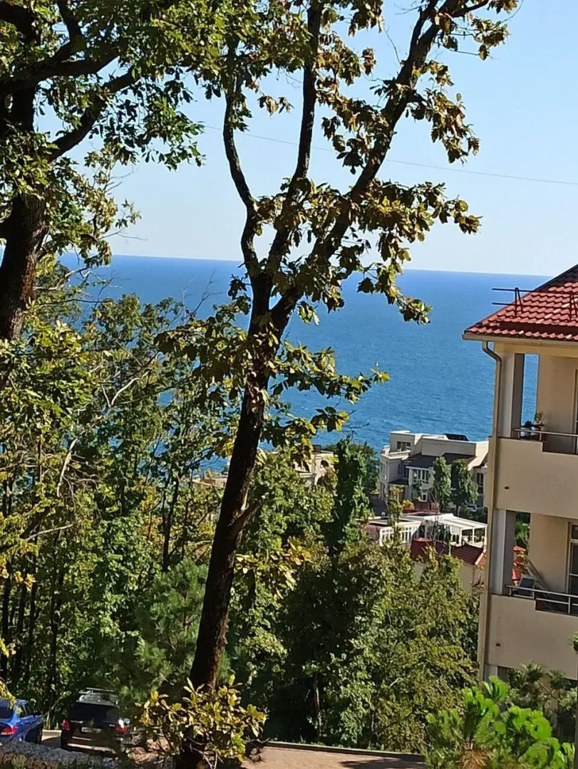 Апартаменты Двухкомнатная квартира в элитном поселке с частным пляжем