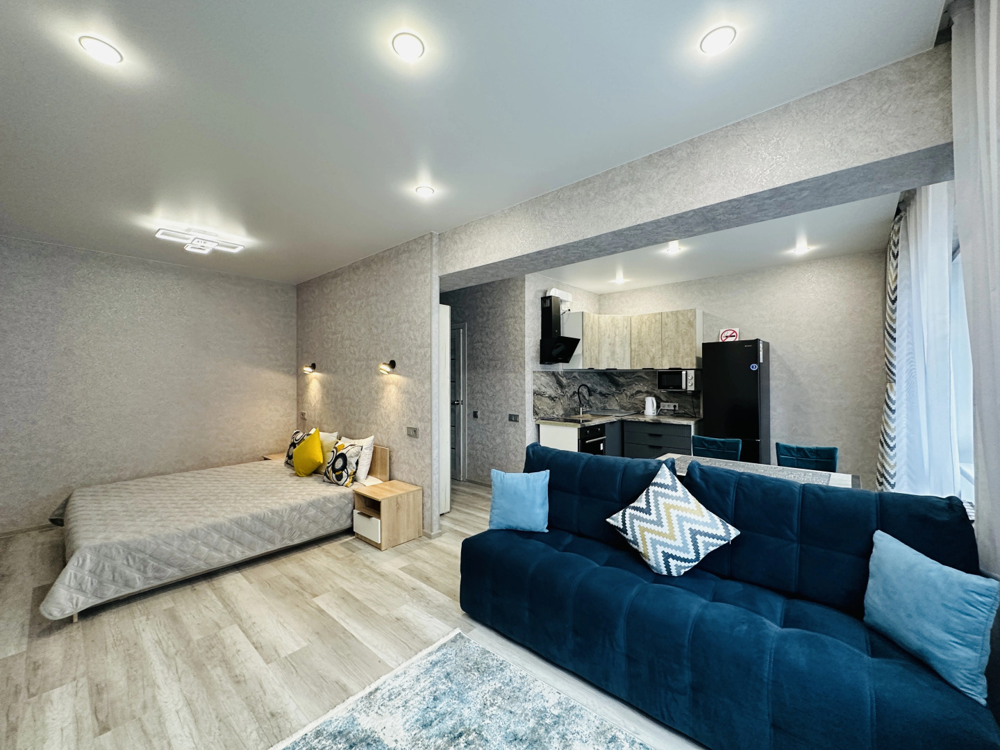 Квартира Nasutki38 Студия Ренуар