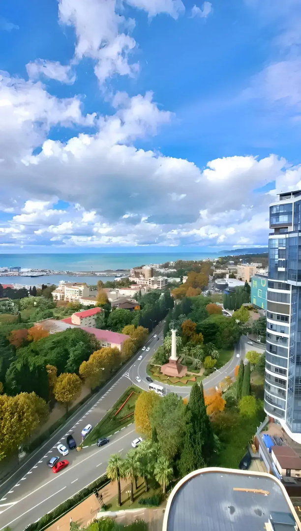 Апартаменты с Шикарным Видом на Море в Центре Сочи