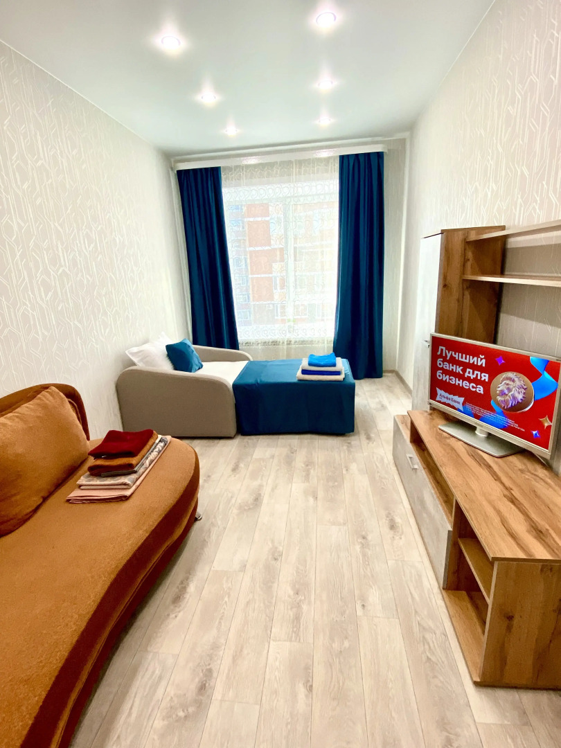 Квартира 2 ком. Рядом Аэропорт и ЖД Вокзал