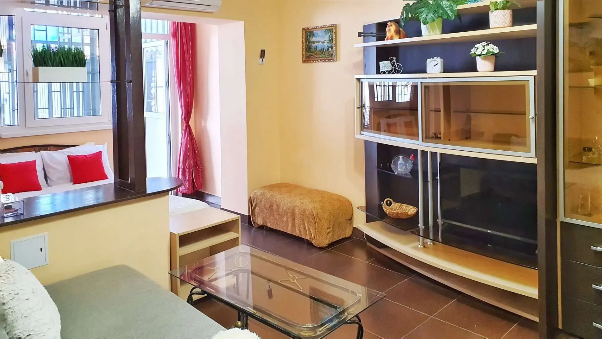 Апартаменты с личной террасой рядом с ж/д вокзалом