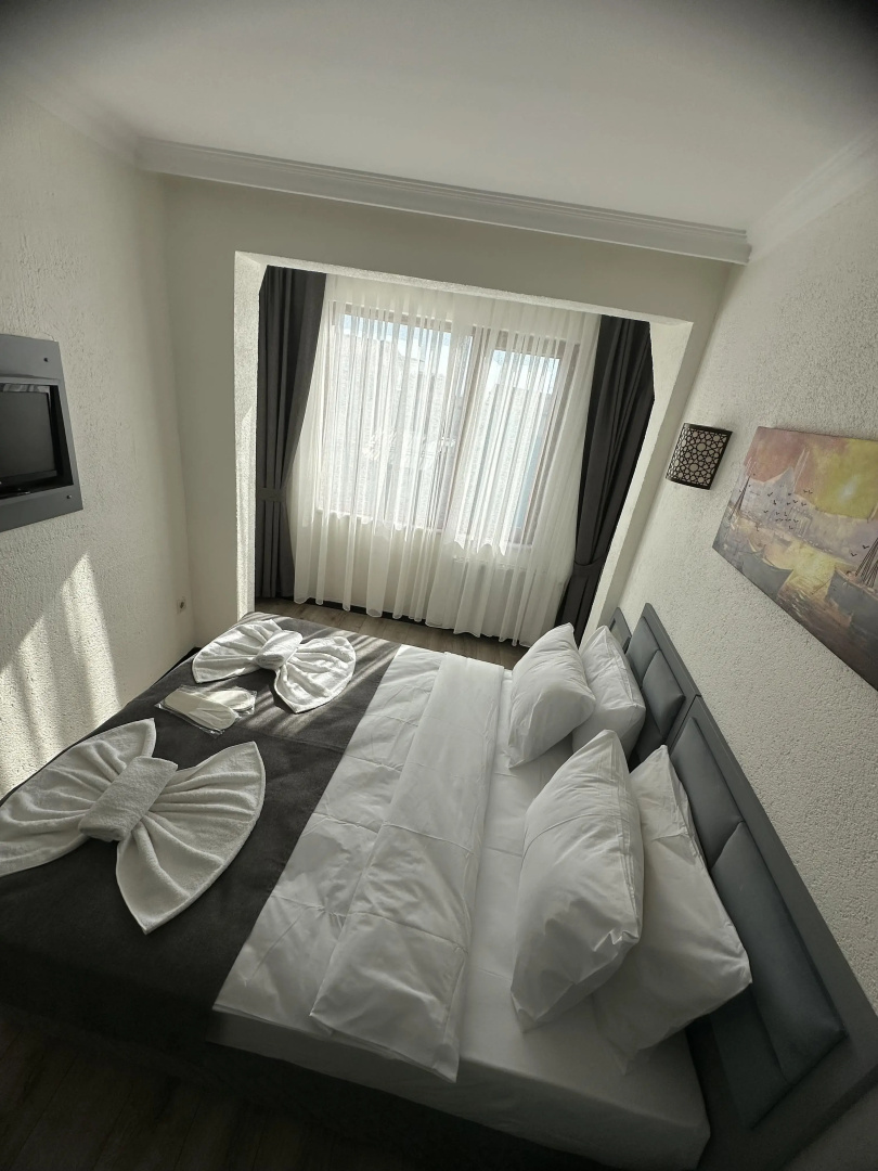 Big Orange Hotel