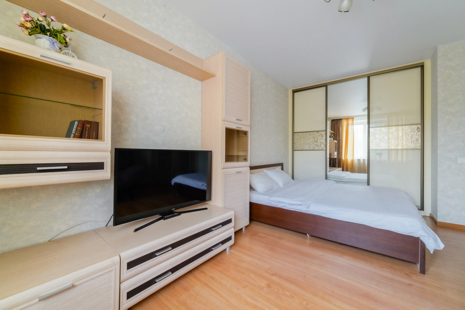 Апартаменты BelaTravel по адресу: Независимости, 52