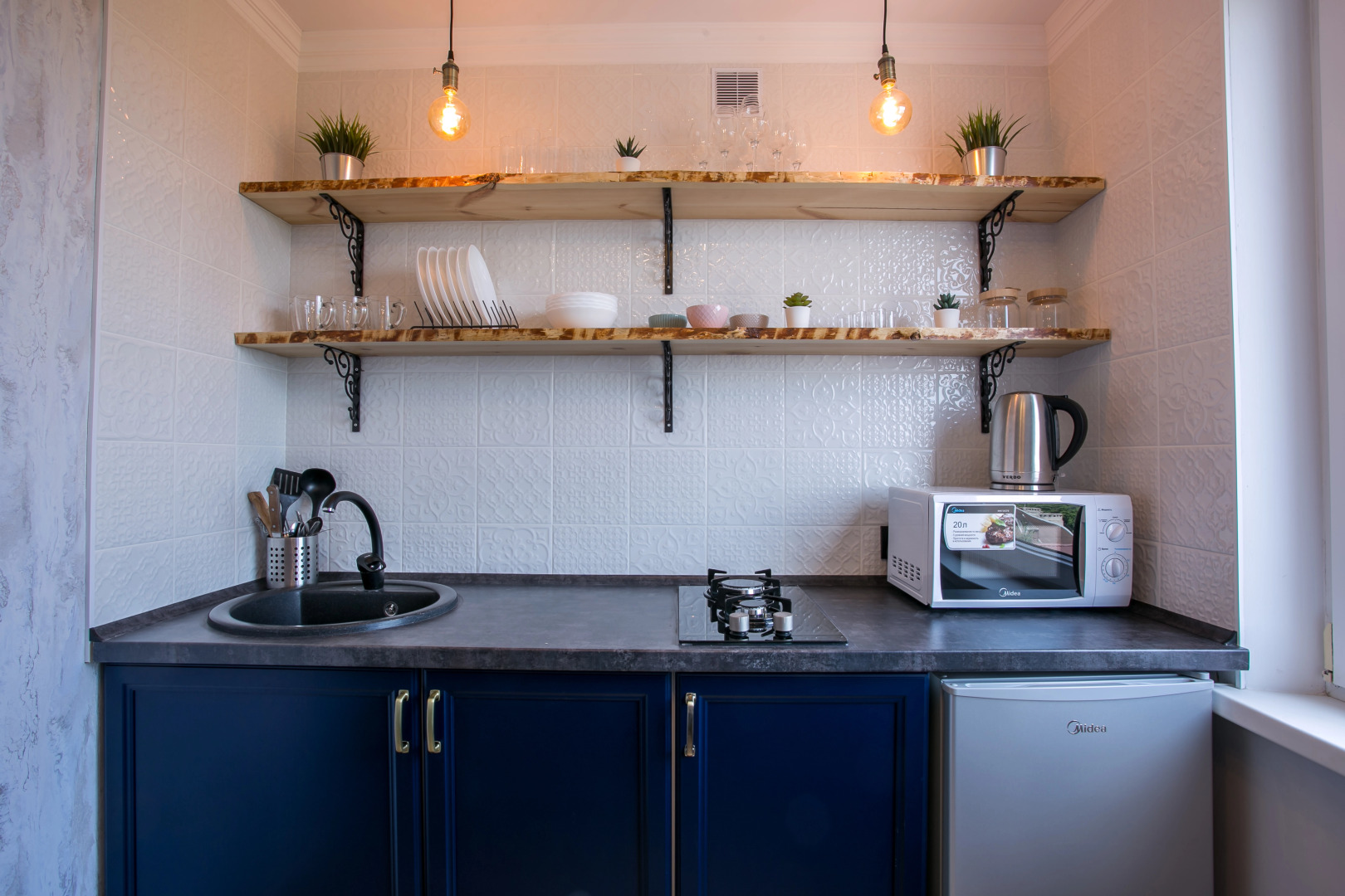 Апартаменты с видом на закат и крыши