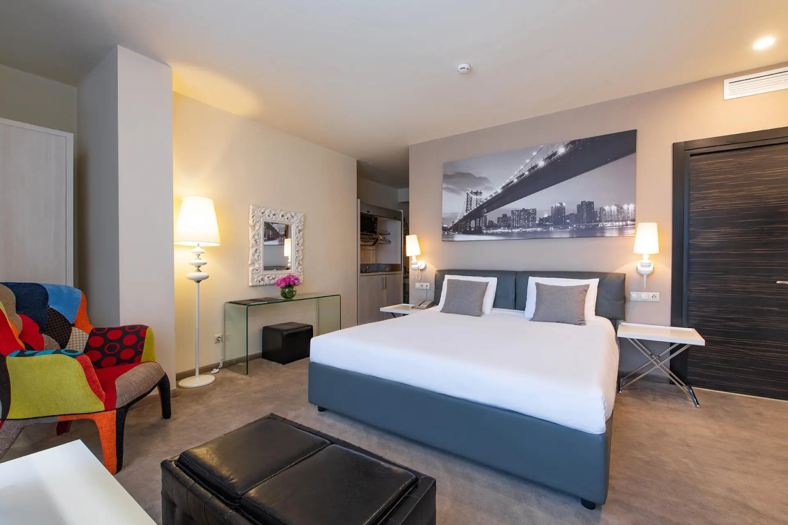 Гостиница Опера Сьют